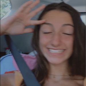 Meet your Posher, Talia